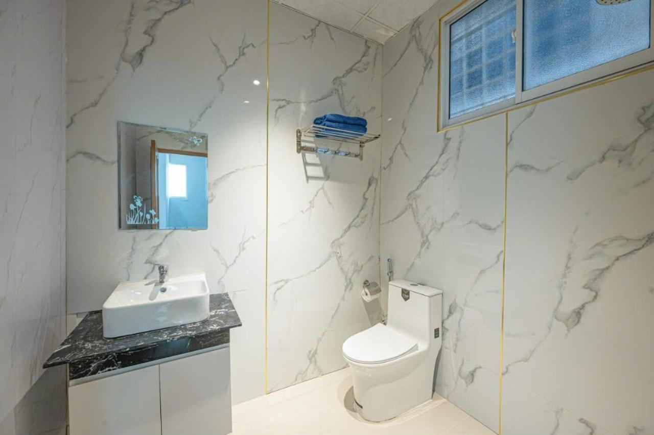 Q & Han Market Apartment Da Nang