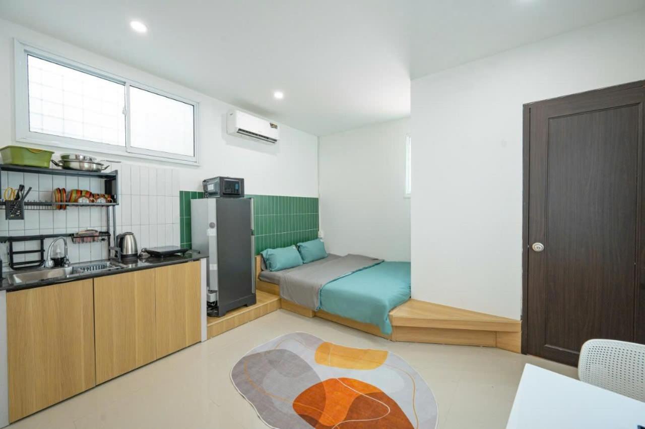 Apartment Q & Han Market